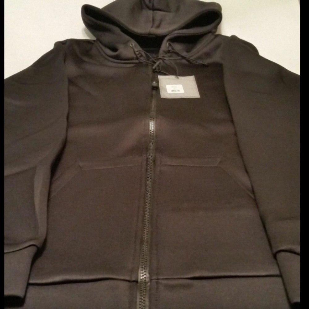 XL RARE ROC NATION Hoodie Jacket NWT Paper Planes Game Swag Final Four NCAA Indy